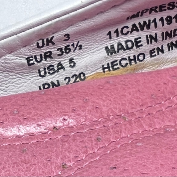 Lacoste Women’s slipper. Size US 5. Red and white - Picture 5 of 6